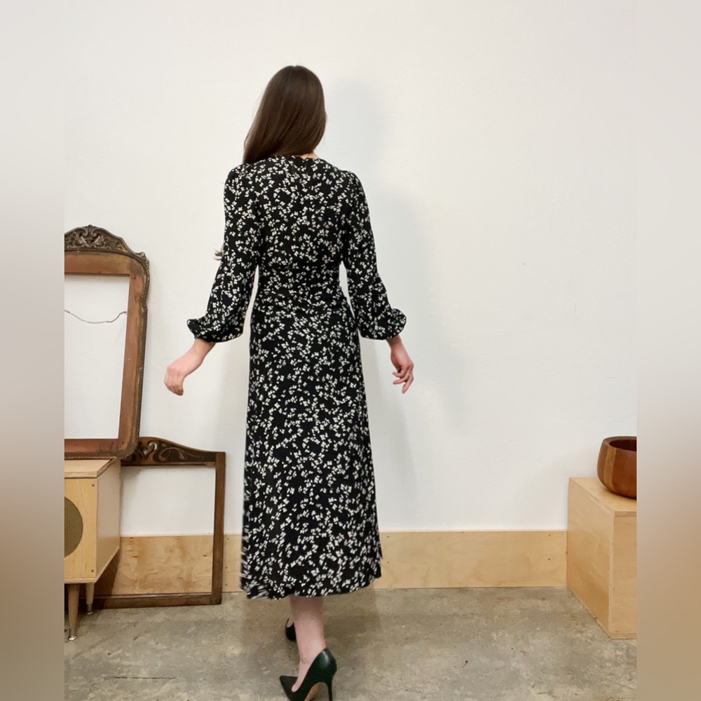 & Other Stories Black and White Floral Long Sleeve Midi Dress 6 - Picture 5 of 12